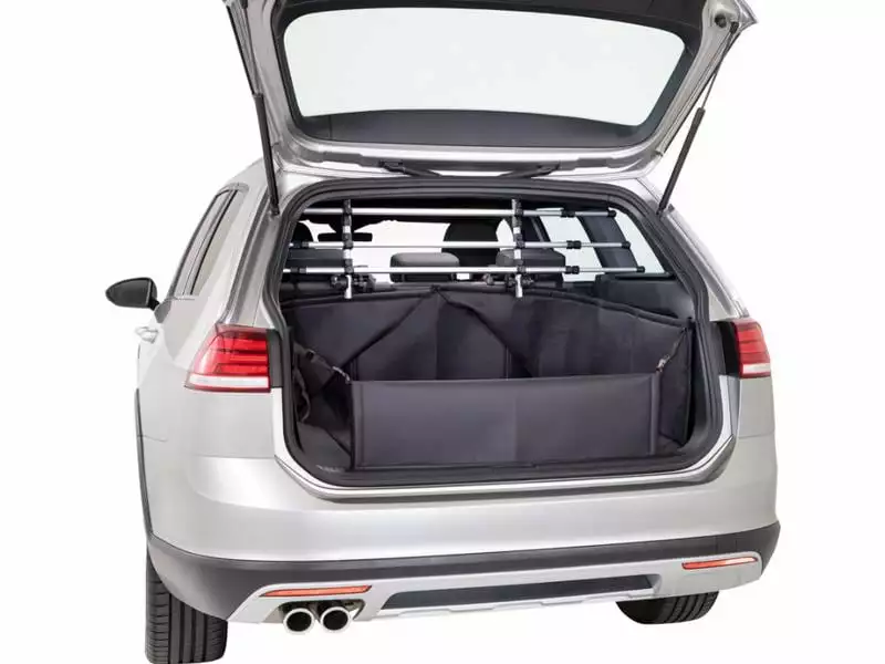 Trixie Kofferraum-Schondecke Friends on Tour 1.64 x 1.25 m 1 Trixie Kofferraum-Schondecke Friends on Tour 1.64 x 1.25 m