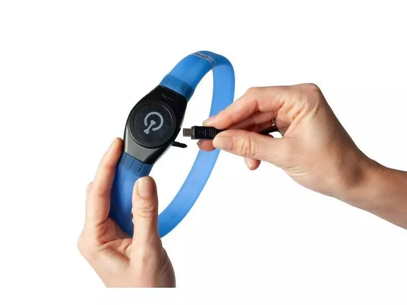 Karlie Leuchtring Visio Light LED Langhaar, blau 4 Karlie Leuchtring Visio Light LED Langhaar, blau - Image 4