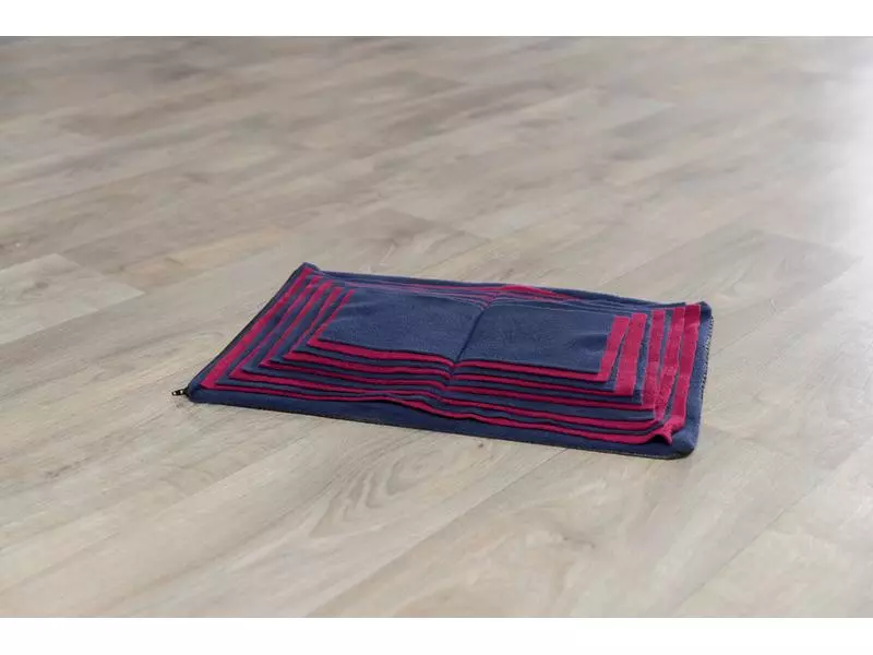 Trixie Schnüffelbuch 50 × 34 cm, Blau/Rot 4 Trixie Schnüffelbuch 50 × 34 cm, Blau/Rot - Image 4